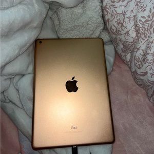 I pad 7 refurbished apple